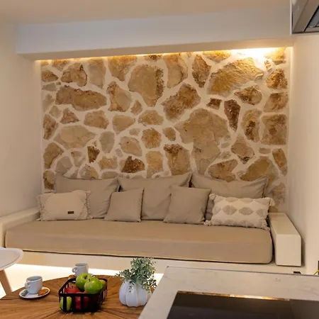 Aotés Naxos City